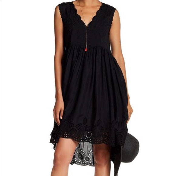 Max Studio Dresses & Skirts - Boho Max Studio eyelet hem dress